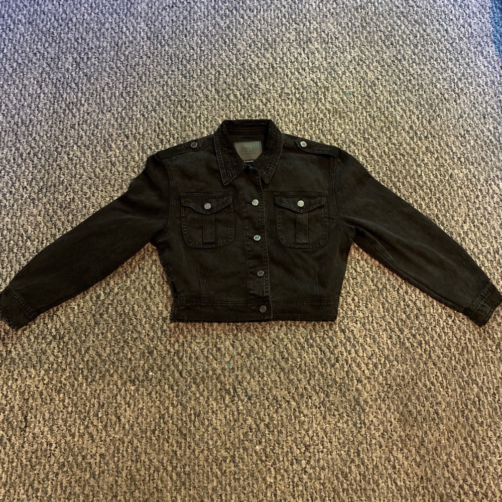 Cute black acid wash denim jacket.